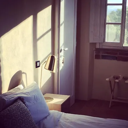 La Falconara Farm stay *