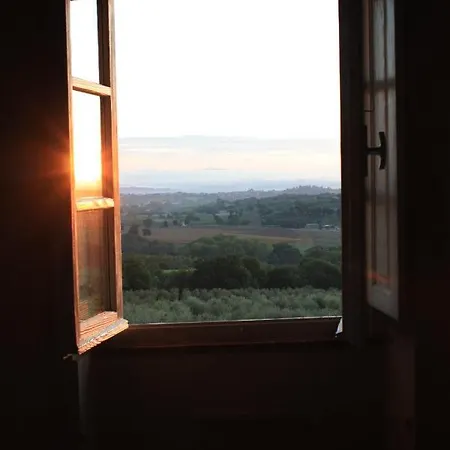La Falconara Farm stay *