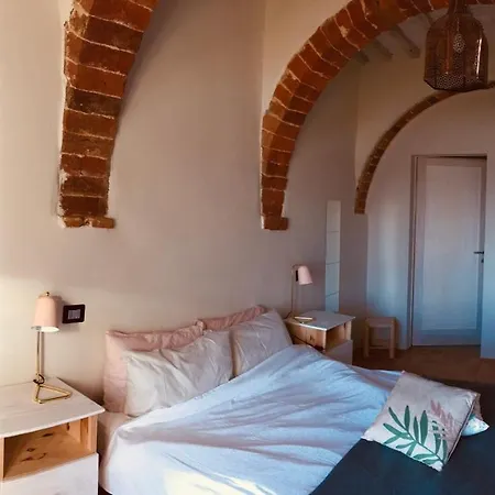 La Falconara Feriegård *