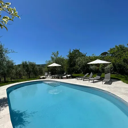 La Falconara Farm stay *