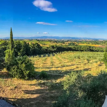 La Falconara Farm stay *